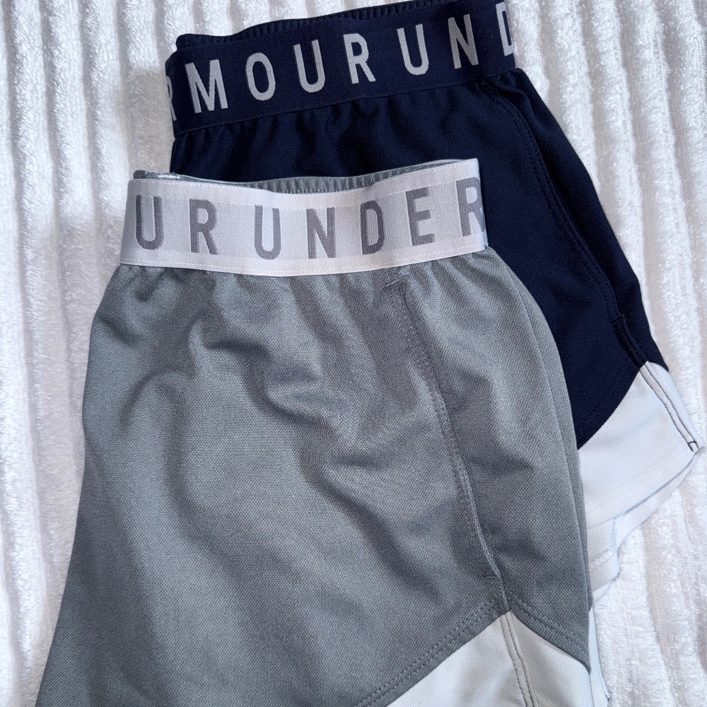 Under Armour Womens Shorts Size Medium, Set of 2